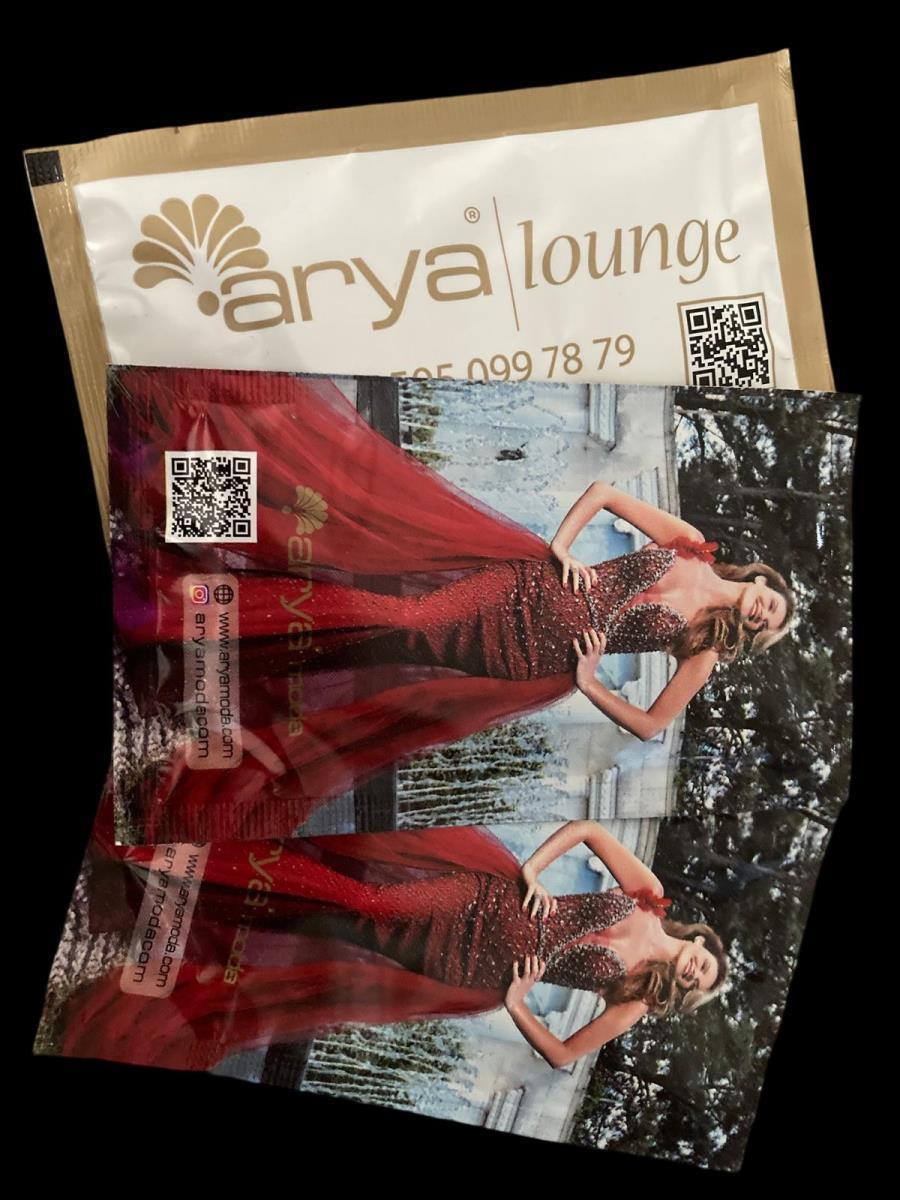 Baskılı Islak Mendil Kullan-At Tek Kullanımlık Reklamlı Logolu Özel Baskılı Islak Mendil 